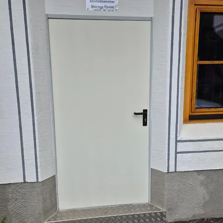 Gruber Alexandra, Mit Lungaucard * سانكت مايكل ايم لون